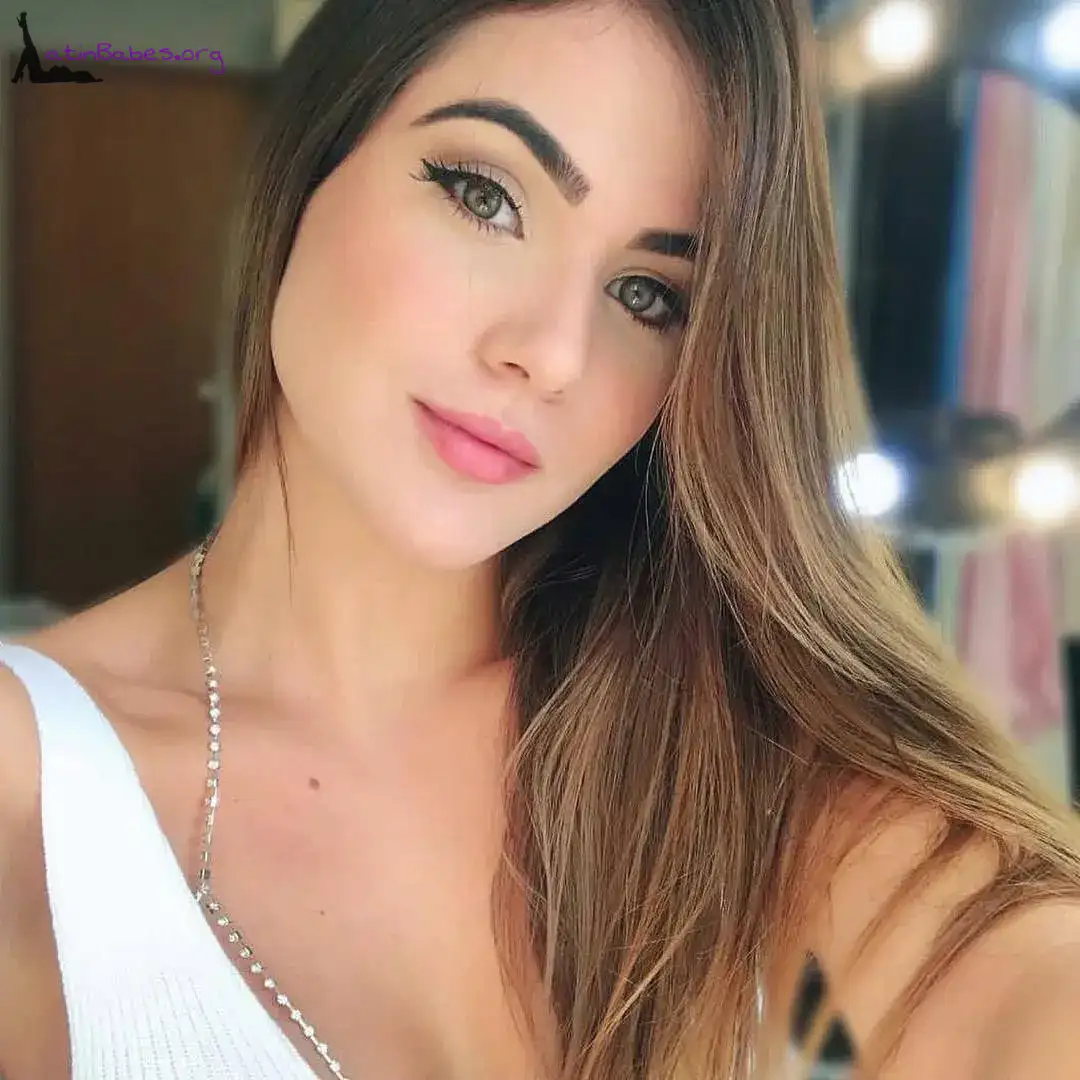 angelic woman from Venezuela