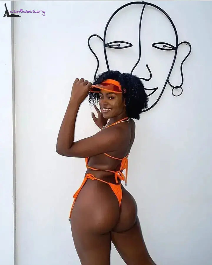 hot Jamaican woman image