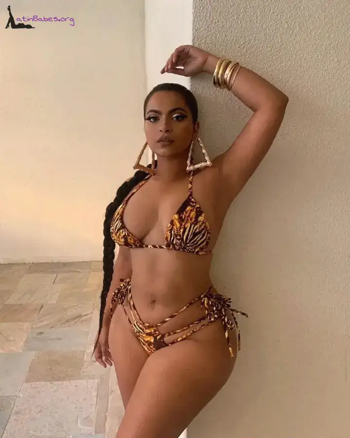 sexy Dominican woman image