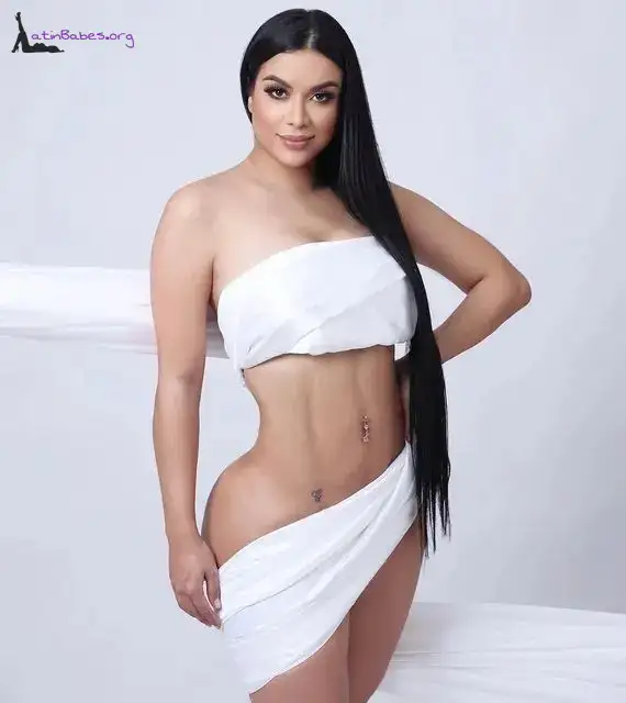 sexy Venezuelan lady